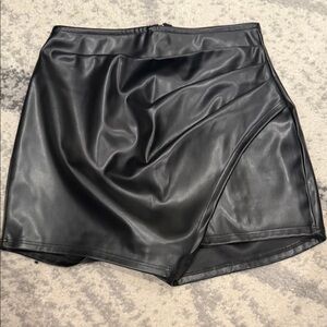 Windsor Black Faux Leather Skort